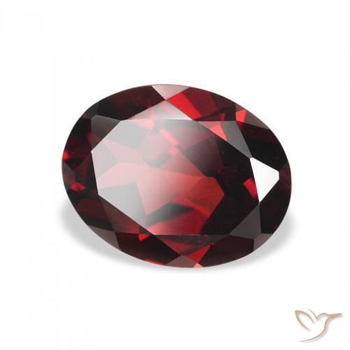 Granate almandino Rojo oscuro natural de 2.19 ct, Ovalada, VVS-VS