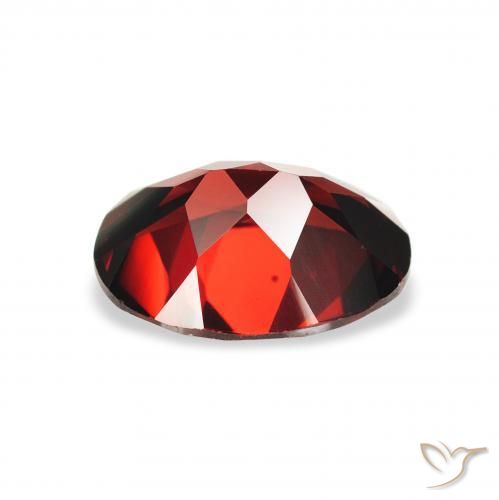 Granate almandino Rojo oscuro natural de 2.18 ct, Ovalada, VVS-VS