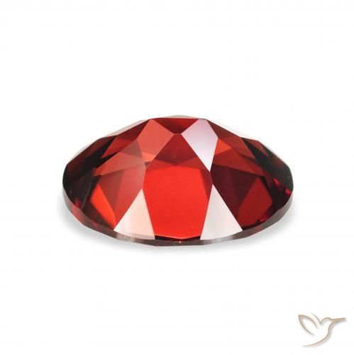 Granate almandino Rojo oscuro natural de 2.27 ct, Ovalada, VVS-VS