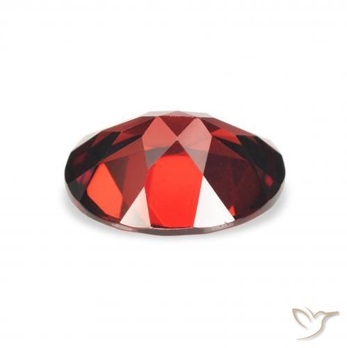 Granate almandino Rojo oscuro natural de 2.13 ct, Ovalada, VVS-VS