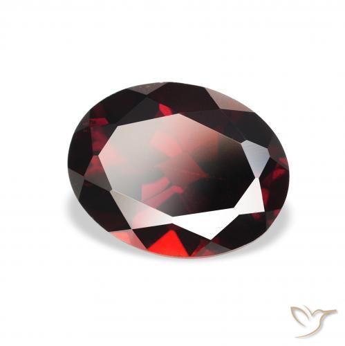 Granate almandino Rojo sangre intenso natural de 2.41 ct, Ovalada, VS