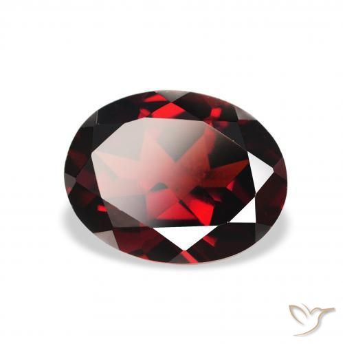 Granate almandino Rojo sangre intenso natural de 2.29 ct, Ovalada, VS