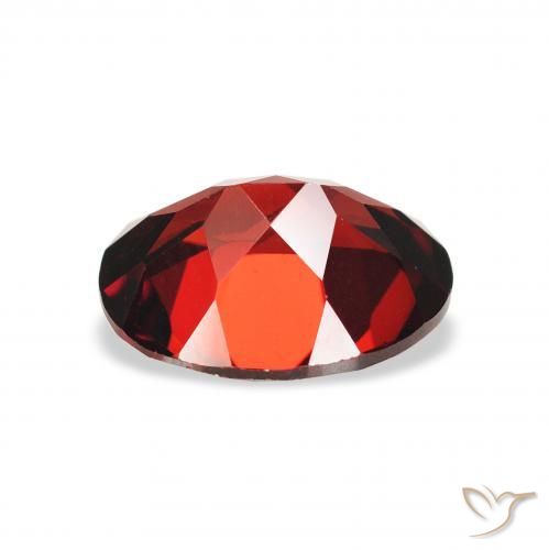 Granate almandino Rojo sangre intenso natural de 2.32 ct, Ovalada, VS