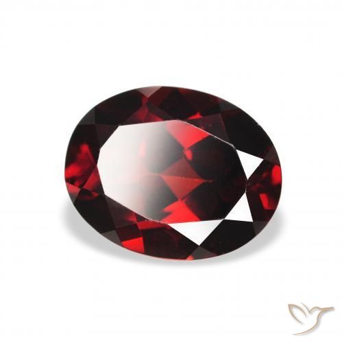 Granate almandino Rojo oscuro natural de 2.32 ct, Ovalada, VS