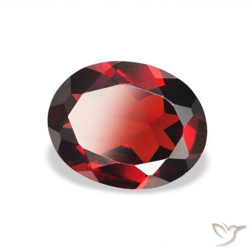 Granate almandino Rojo sangre intenso natural de 1.88 ct, Ovalada, VVS-VS
