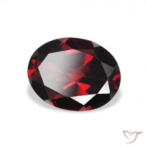 Granate almandino Rojo oscuro natural de 2.27 ct, Ovalada, VVS-VS