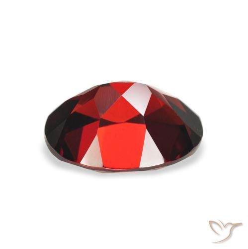 Granate almandino Rojo oscuro natural de 2.37 ct, Ovalada, VVS-VS