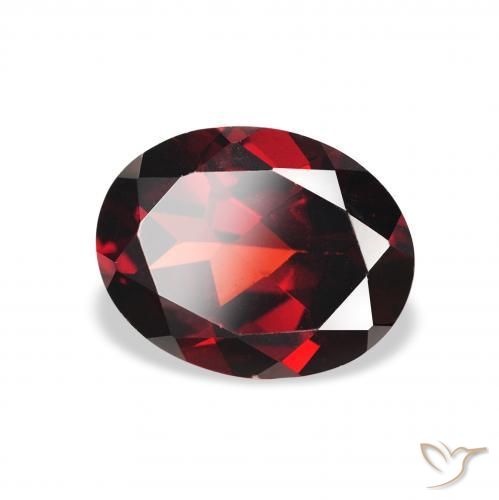 Granate almandino Rojo oscuro natural de 2.18 ct, Ovalada, VVS-VS