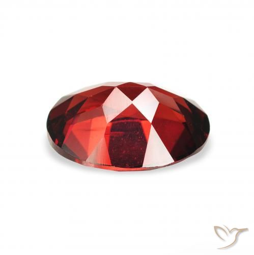 Granate almandino Rojo oscuro natural de 2.22 ct, Ovalada, VS