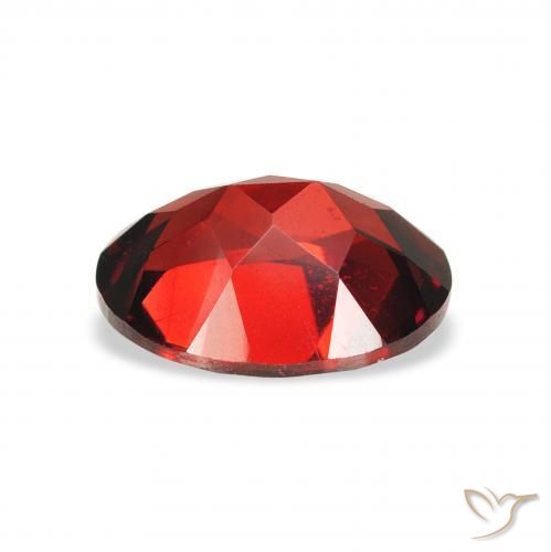Granate almandino Rojo sangre intenso natural de 2.38 ct, Ovalada, VS