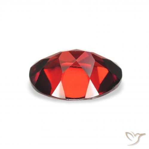 Granate almandino Rojo sangre intenso natural de 1.94 ct, Ovalada, VS