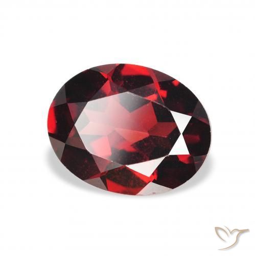 Granate almandino Rojo oscuro natural de 2.27 ct, Ovalada, VVS-VS