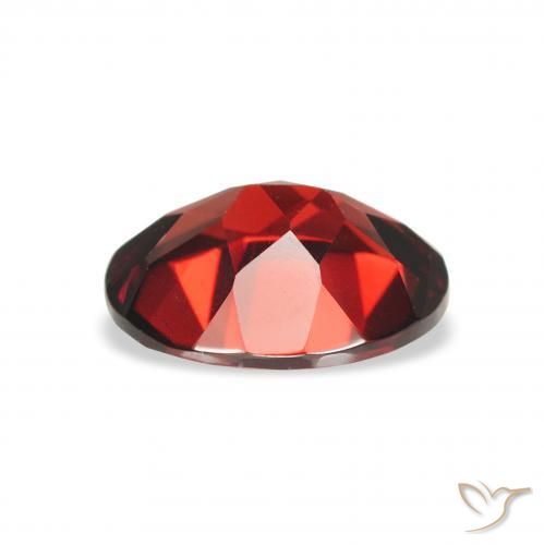 Granate almandino Rojo oscuro natural de 2.15 ct, Ovalada, VVS-VS