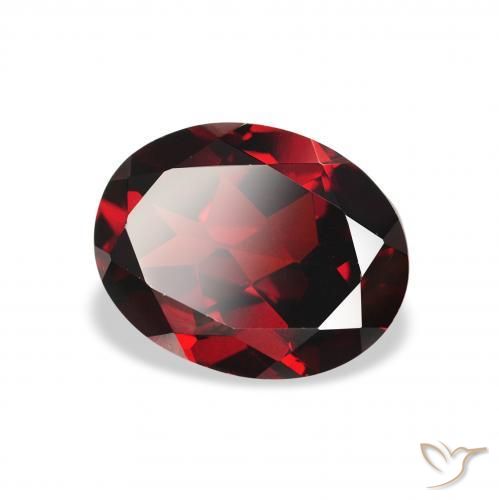 Granate almandino Rojo sangre intenso natural de 2.21 ct, Ovalada, VVS-VS