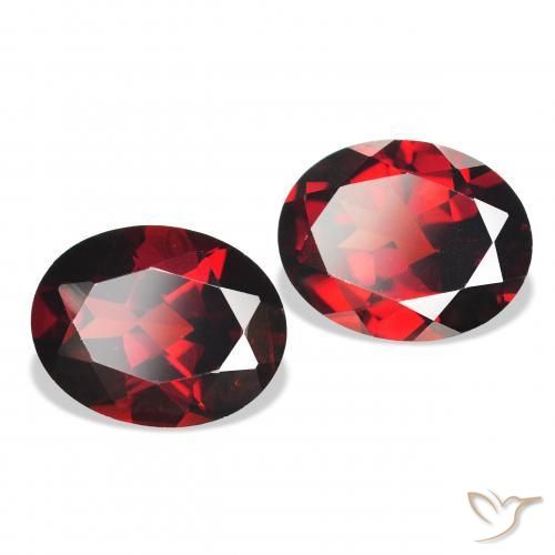 Gemas de Granate almandino Rojo oscuro natural de 4.27 ct, Ovalada, VVS-VS