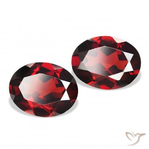 Gemas de Granate almandino Rojo oscuro natural de 4.19 ct, Ovalada, VVS-VS
