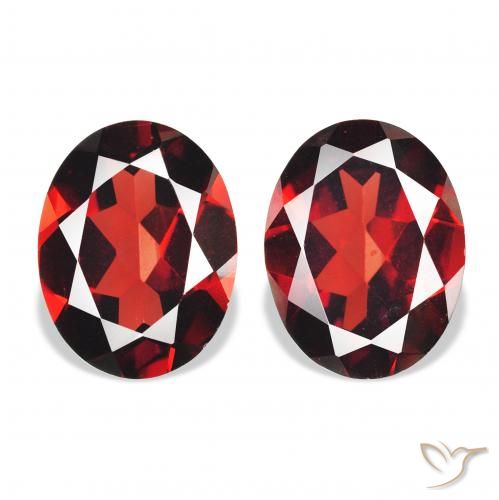 3.85ctw Natural Rojo sangre intenso Granate almandino, Ovalada, VVS-VS