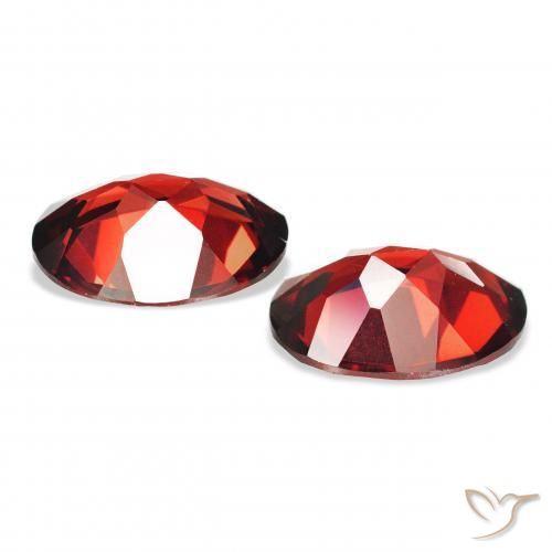 Gemas de Granate almandino Rojo sangre intenso natural de 3.85 ct, Ovalada, VVS-VS