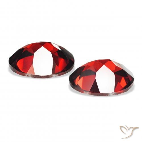 Gemas de Granate almandino Rojo sangre intenso natural de 4.50 ct, Ovalada, VVS-VS