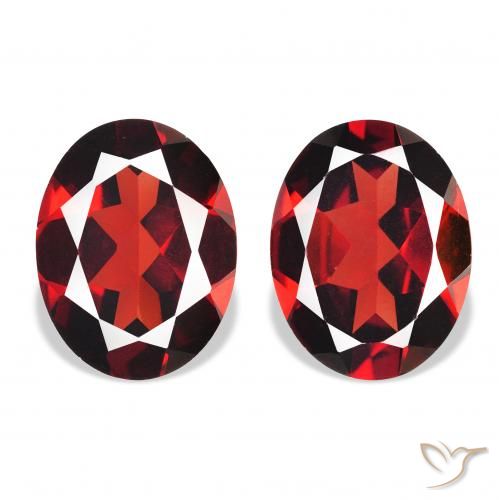 3.98ctw Natural Rojo sangre intenso Granate almandino, Ovalada, VVS-VS