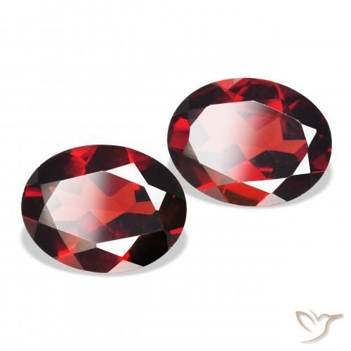 Gemas de Granate almandino Rojo sangre intenso natural de 3.98 ct, Ovalada, VVS-VS