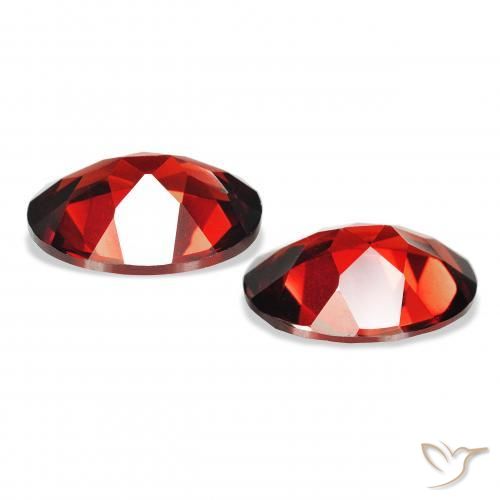 Gemas de Granate almandino Rojo sangre intenso natural de 3.98 ct, Ovalada, VVS-VS