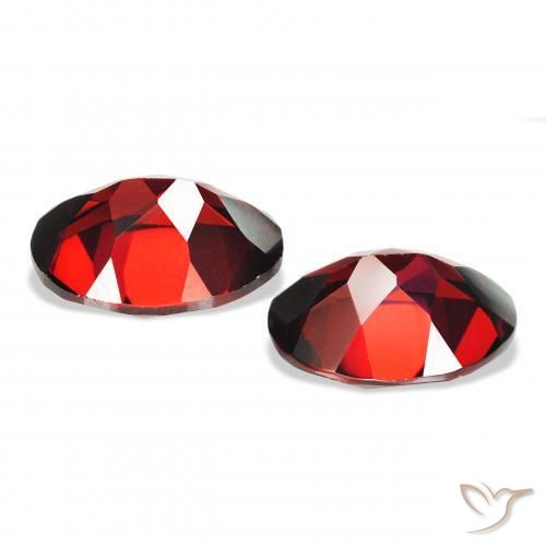 Gemas de Granate almandino Rojo oscuro natural de 4.61 ct, Ovalada, VVS-VS