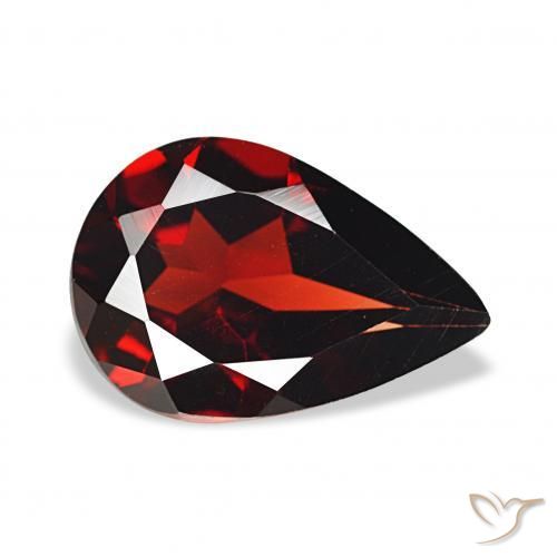 Granate almandino Rojo oscuro natural de 3.22 ct, En forma de pera, VVS