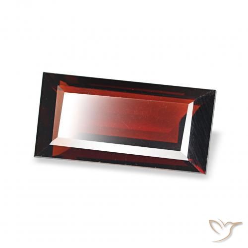 Granate almandino Rojo oscuro natural de 1.71 ct, Corte Baguette, VVS