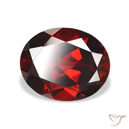 Granate almandino Rojo oscuro natural de 4.55 ct, Ovalada, VS