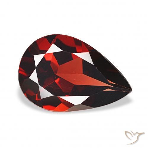 Granate almandino Rojo oscuro natural de 3.06 ct, En forma de pera, VS