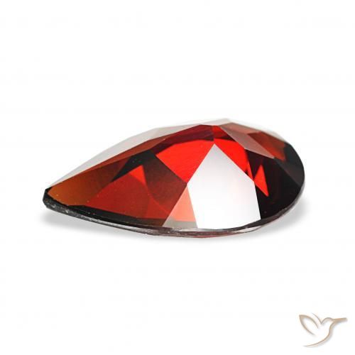 Granate almandino Rojo oscuro natural de 2.62 ct, En forma de pera, VVS