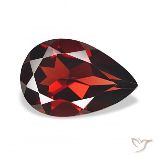 Granate almandino Rojo oscuro natural de 3.27 ct, En forma de pera, VVS