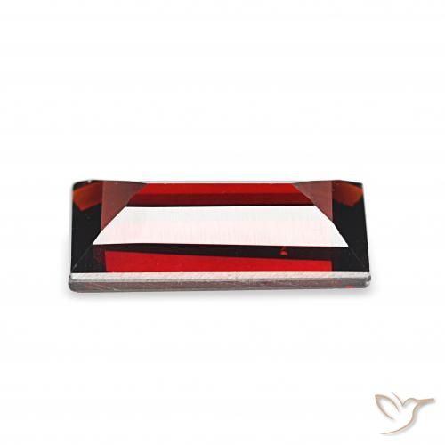 Granate almandino Rojo oscuro natural de 1.78 ct, Corte Baguette, VS