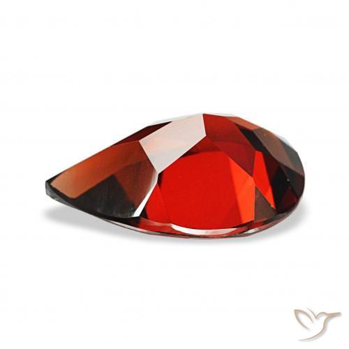 Granate almandino Rojo oscuro natural de 3.05 ct, En forma de pera, VVS-VS