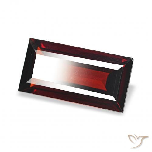 Granate almandino Rojo oscuro natural de 1.76 ct, Corte Baguette, VVS-VS