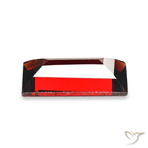 Granate almandino Rojo sangre intenso natural de 1.77 ct, Corte Baguette, VVS