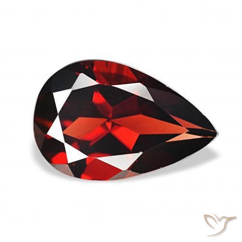 Granate almandino Rojo oscuro natural de 3.48 ct, En forma de pera, VS