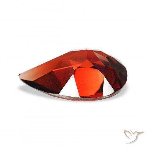 Granate almandino Rojo oscuro natural de 3.04 ct, En forma de pera, VVS-VS
