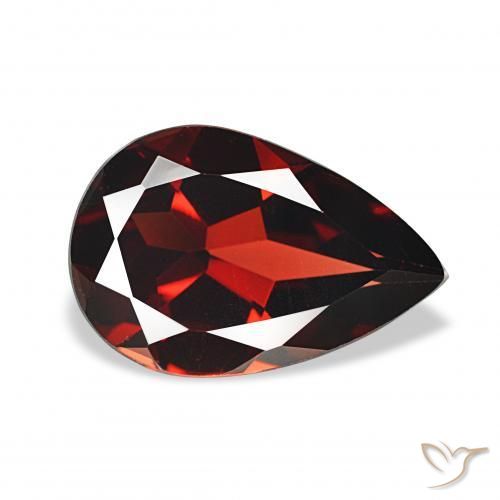 Granate almandino Rojo oscuro natural de 3.09 ct, En forma de pera, VS