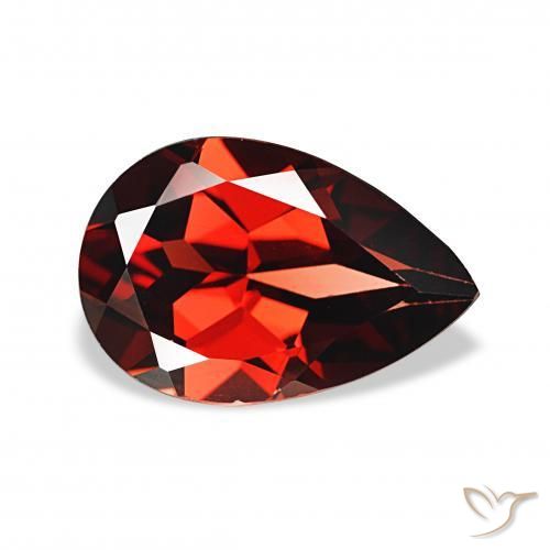 Granate almandino Rojo oscuro natural de 3.43 ct, En forma de pera, VS