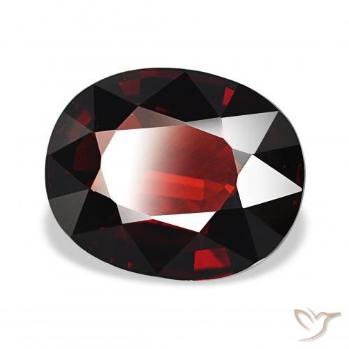 Granate almandino Rojo oscuro natural de 5.55 ct, Ovalada, VVS-VS