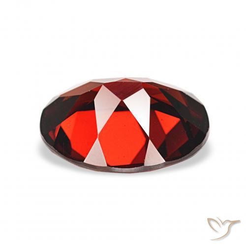 Granate almandino Rojo sangre intenso natural de 2.66 ct, Ovalada, VVS
