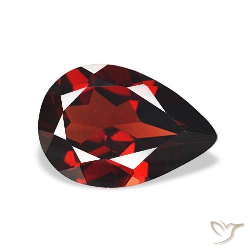 Granate almandino Rojo oscuro natural de 3.31 ct, En forma de pera, VVS