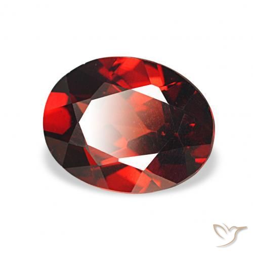 Granate almandino Rojo oscuro natural de 1.72 ct, Ovalada, VVS-VS