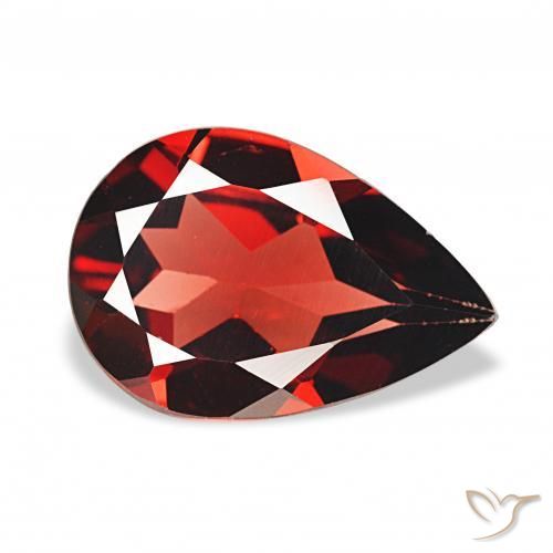 Granate almandino Rojo sangre intenso natural de 2.93 ct, En forma de pera, VVS-VS