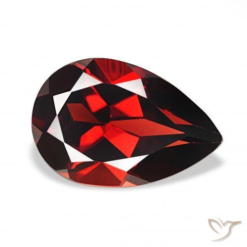 Granate almandino Rojo oscuro natural de 3.43 ct, En forma de pera, VVS-VS