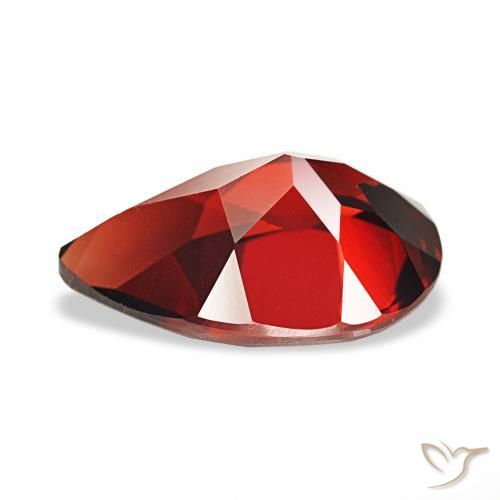 Granate almandino Rojo oscuro natural de 3.43 ct, En forma de pera, VVS-VS