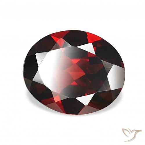 Granate almandino Rojo oscuro natural de 3.59 ct, Ovalada, VVS