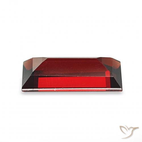 Granate almandino Rojo sangre intenso natural de 1.61 ct, Corte Baguette, VVS